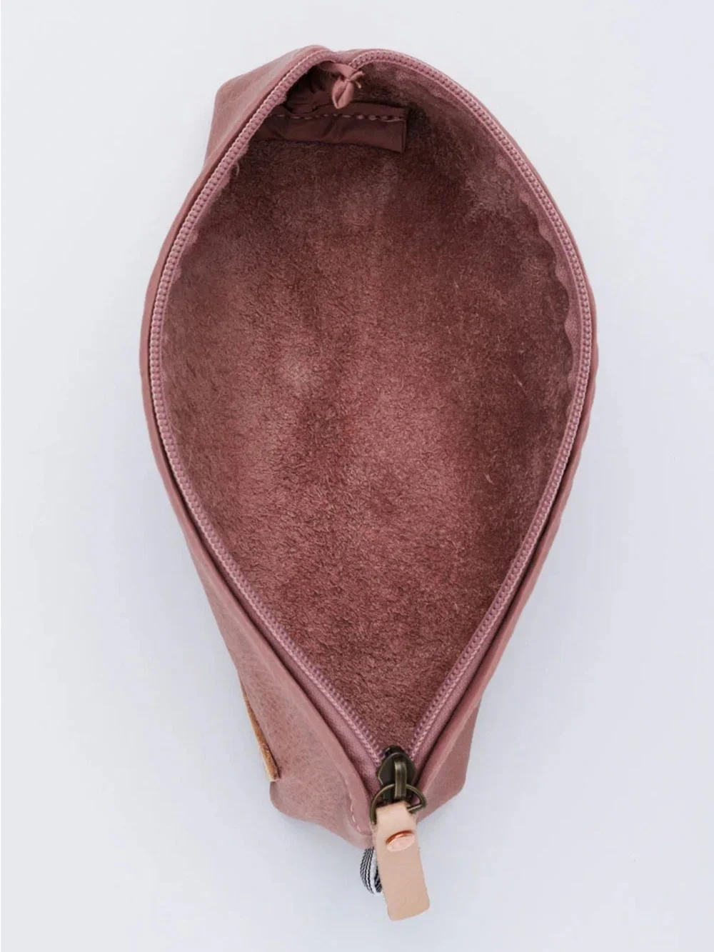 Meanwhile Rose Leather Cosmetic Bag
